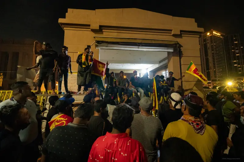 Protesters blocking the entrance to the presidential secretariat (President's office) during the Sri Lankan uprising of 2022 - Galle Face, Colombo